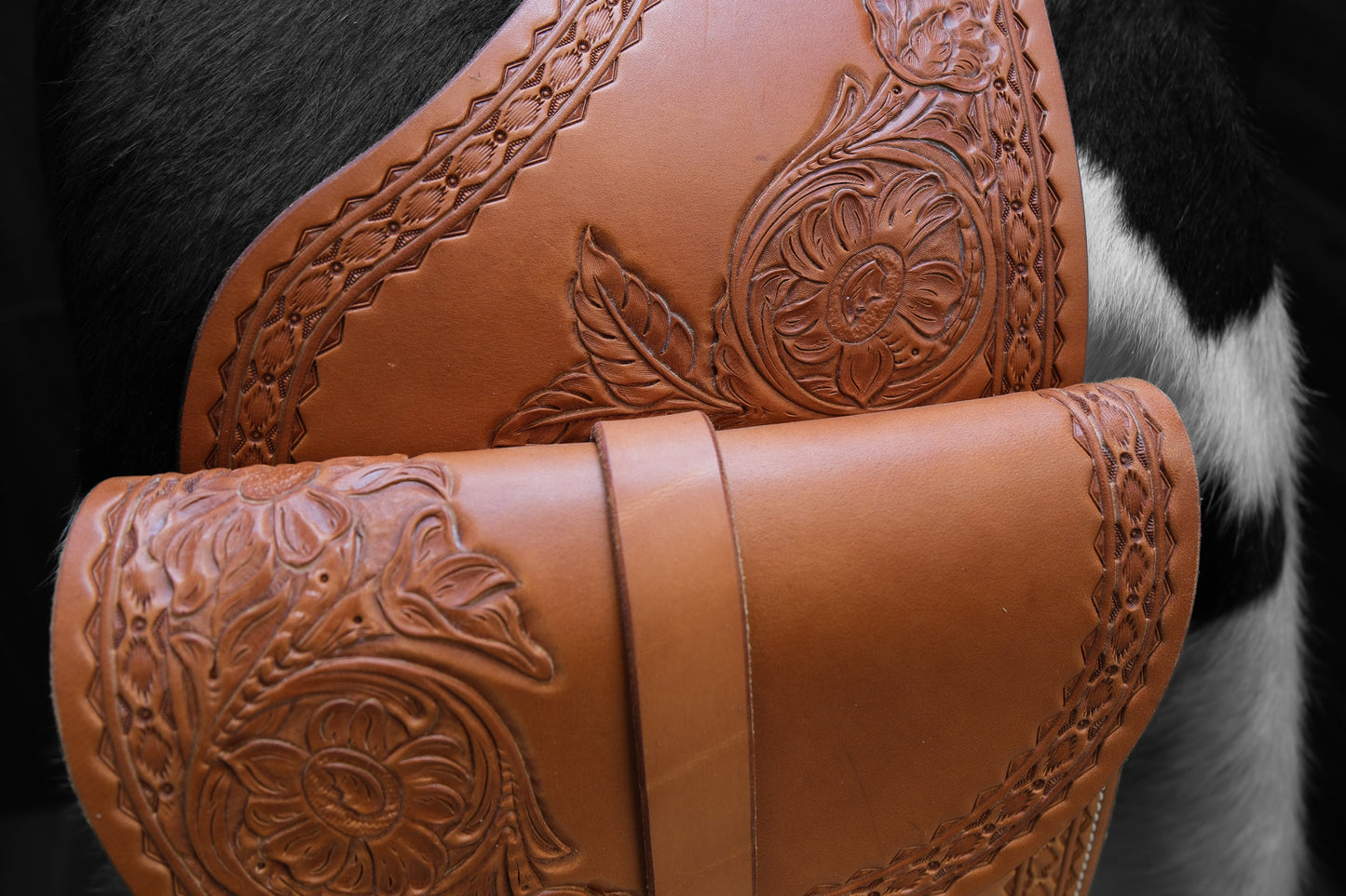 Saddle Bag, Floral Tooled, Accordion gusset