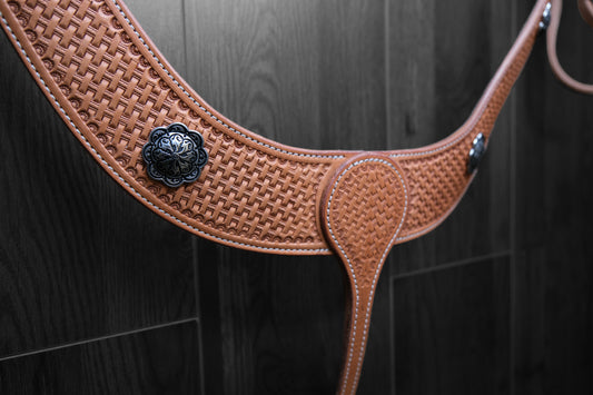 Breastcollar, Pulling Collar, basket stamped with conchos