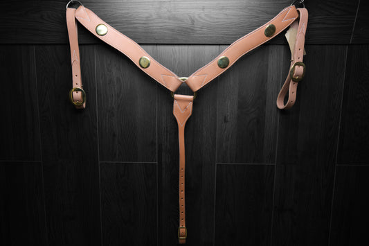 Breastcollar, Standard, plain with conchos